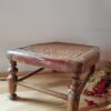 Petit tabouret bois et cannage – Image 3