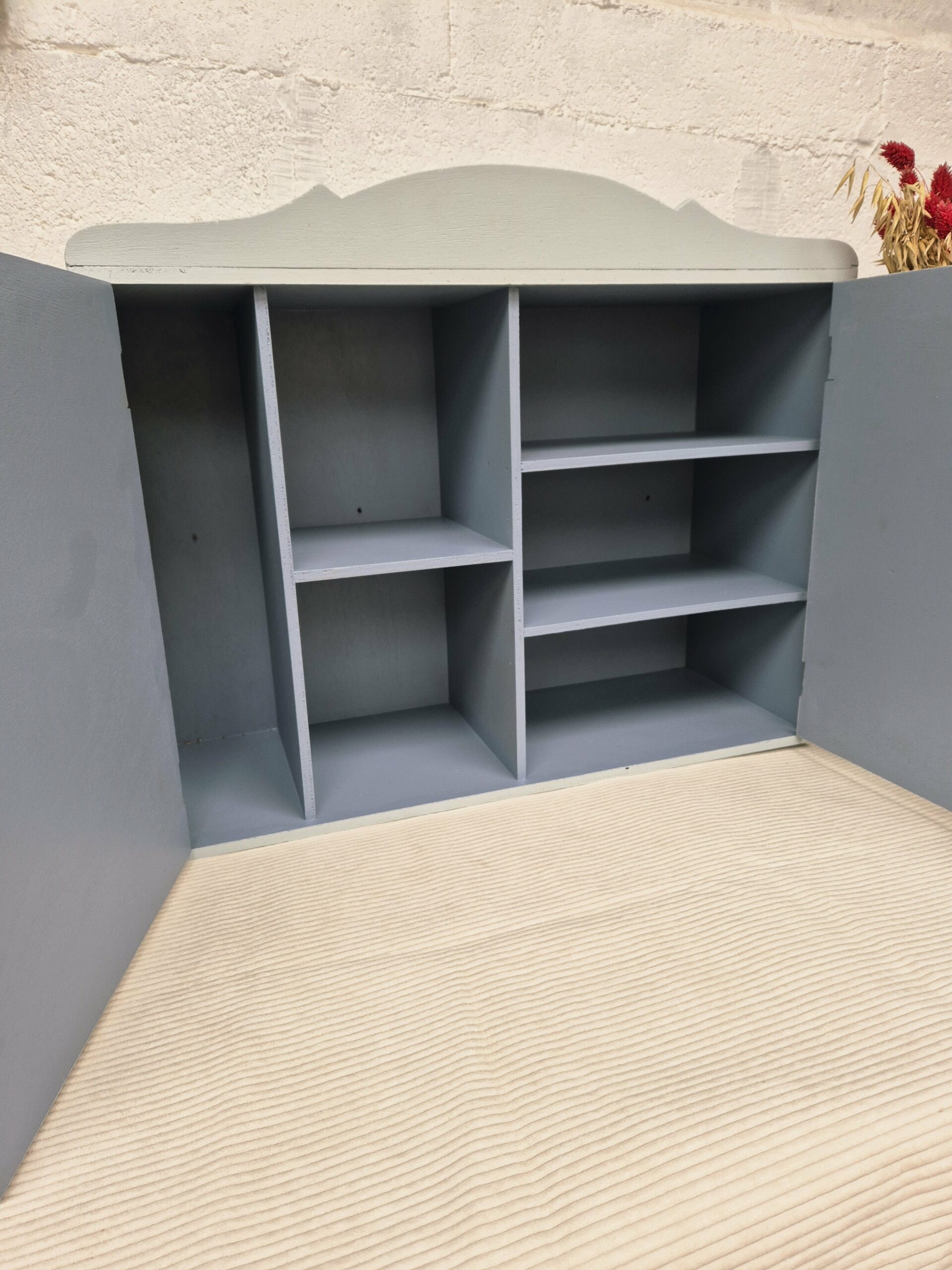 Petite armoire murale